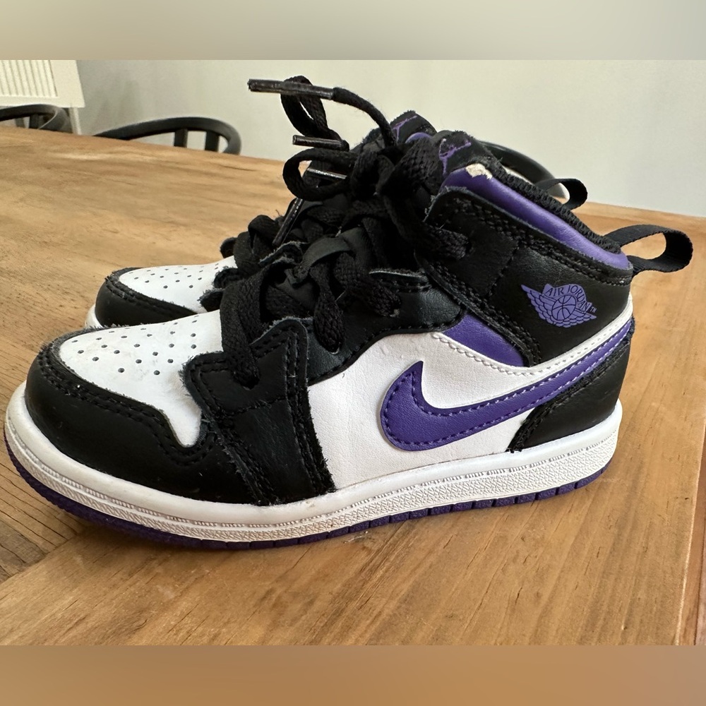 Toddler Air Jordans 1 Mid- Black/Purple